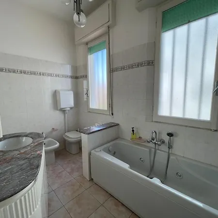 בית הארחה - Camera Matrimoniale White-angolo Balcone *